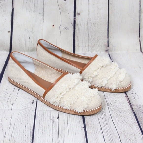 SOLD! NWT Ellen DeGeneres Nude Tan Espadrille Flat - Picture 1 of 3